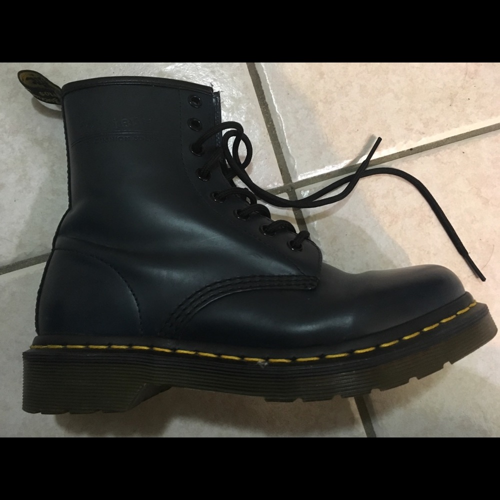 Navy Dr. Martens 1460 Boot, Size 6/4 UK/37 EU, EUC